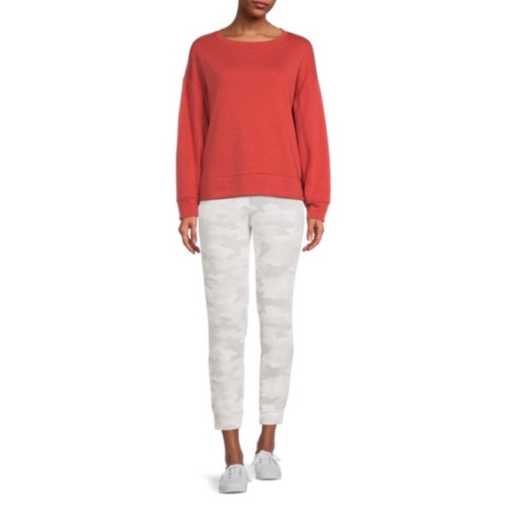 SECRET TREASURES WOMEN’S CUFFED SLEEP PANTS - Picture 2 of 4